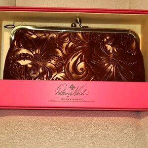 Patricia Nash NWT Frame Clutch with Crossbody Chain Strap and Kisslock closure